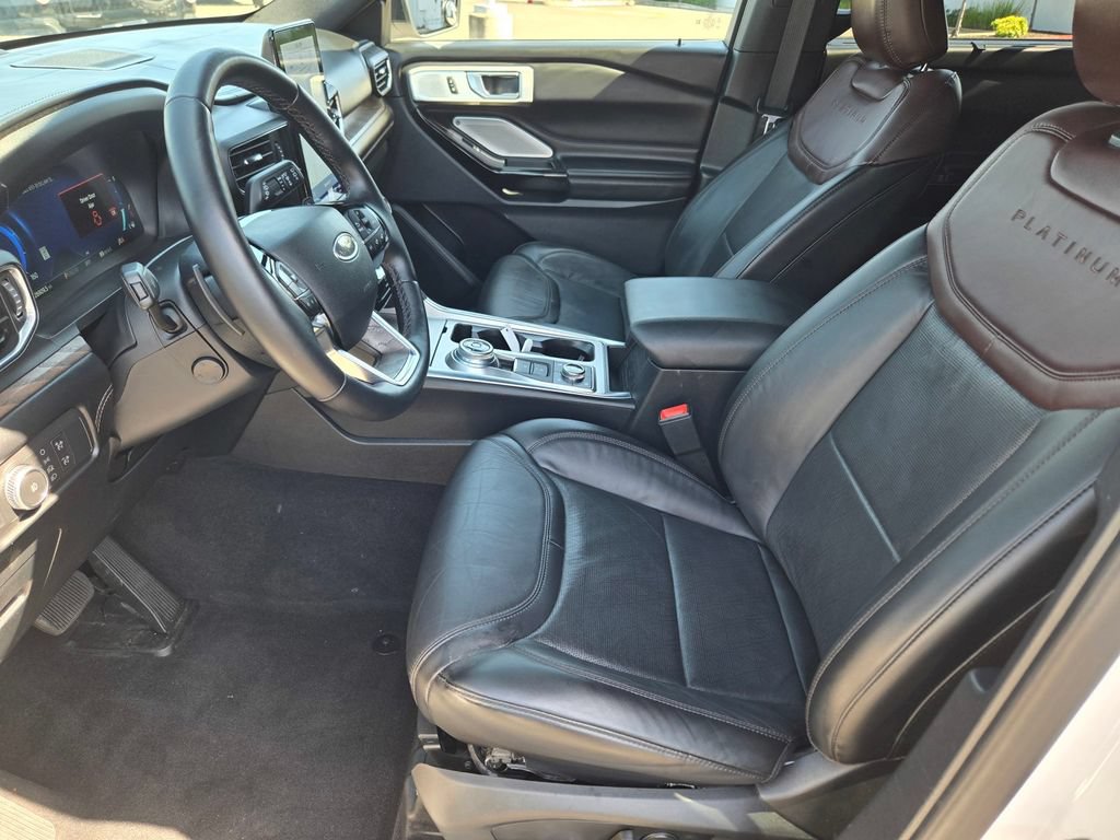 Used 2021 Ford Explorer Platinum w/ Equipment Group 601A AWD/4WD image 14
