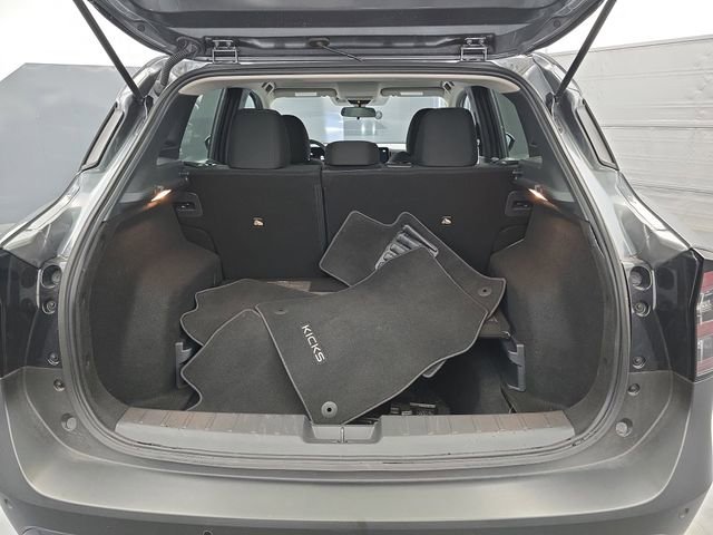 Used 2025 Nissan Kicks SV image 37