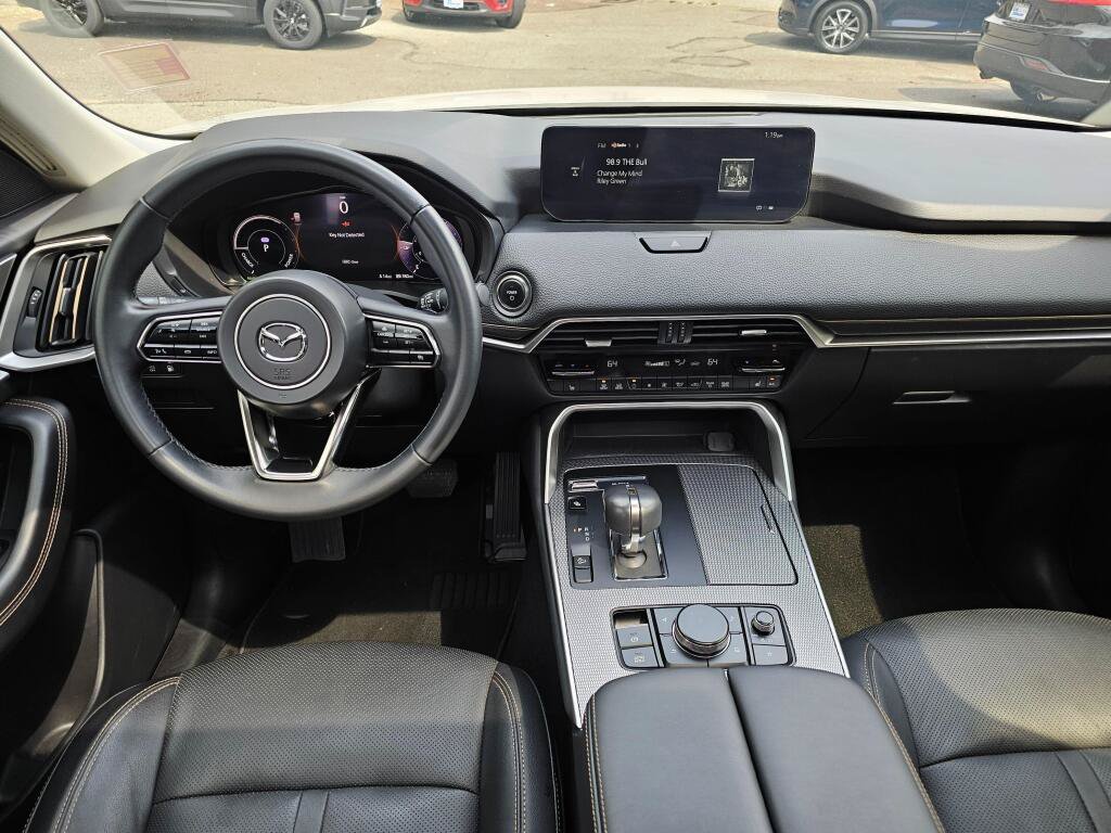 Certified 2024 MAZDA CX-90 Plug-In Hybrid w/ Preferred AWD/4WD image 19