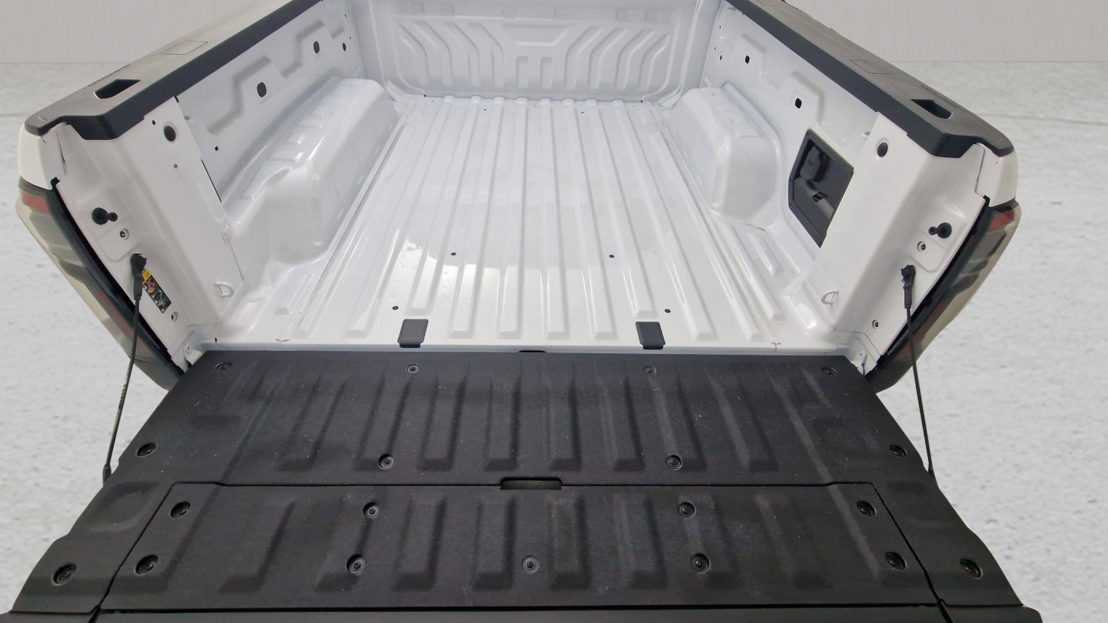 New 2026 GMC Sierra EV Elevation w/ LPO, Elevation Dark Package image 26