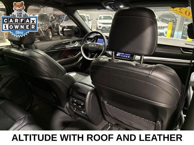 Used 2023 Jeep Grand Cherokee Altitude image 25