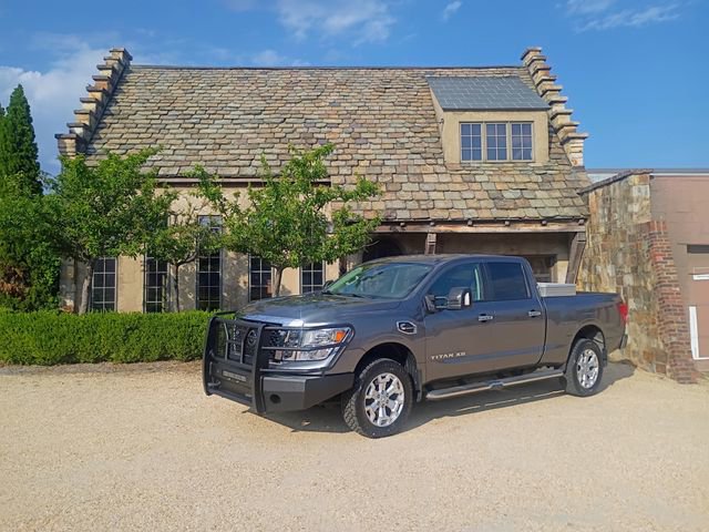 Used 2016 Nissan Titan SV AWD/4WD image 1