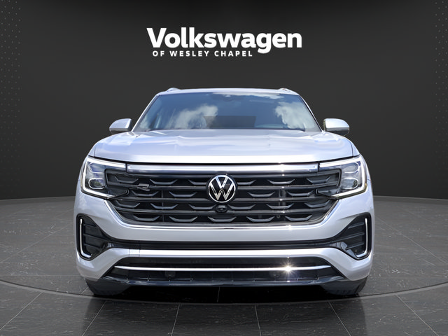 Certified 2024 Volkswagen Atlas Cross Sport SEL Premium R-Line AWD/4WD image 9
