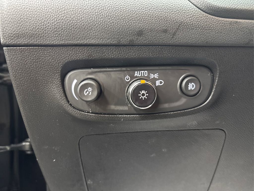 Used 2023 Buick Encore GX Essence w/ Experience Buick Package image 26