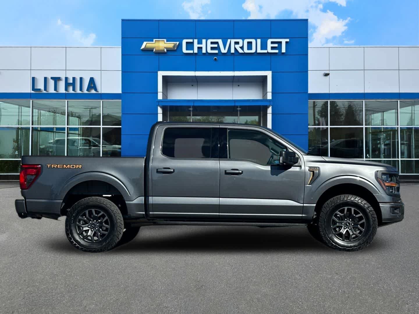 Used 2025 Ford F150 Tremor w/ Mobile Office Package AWD/4WD image 8