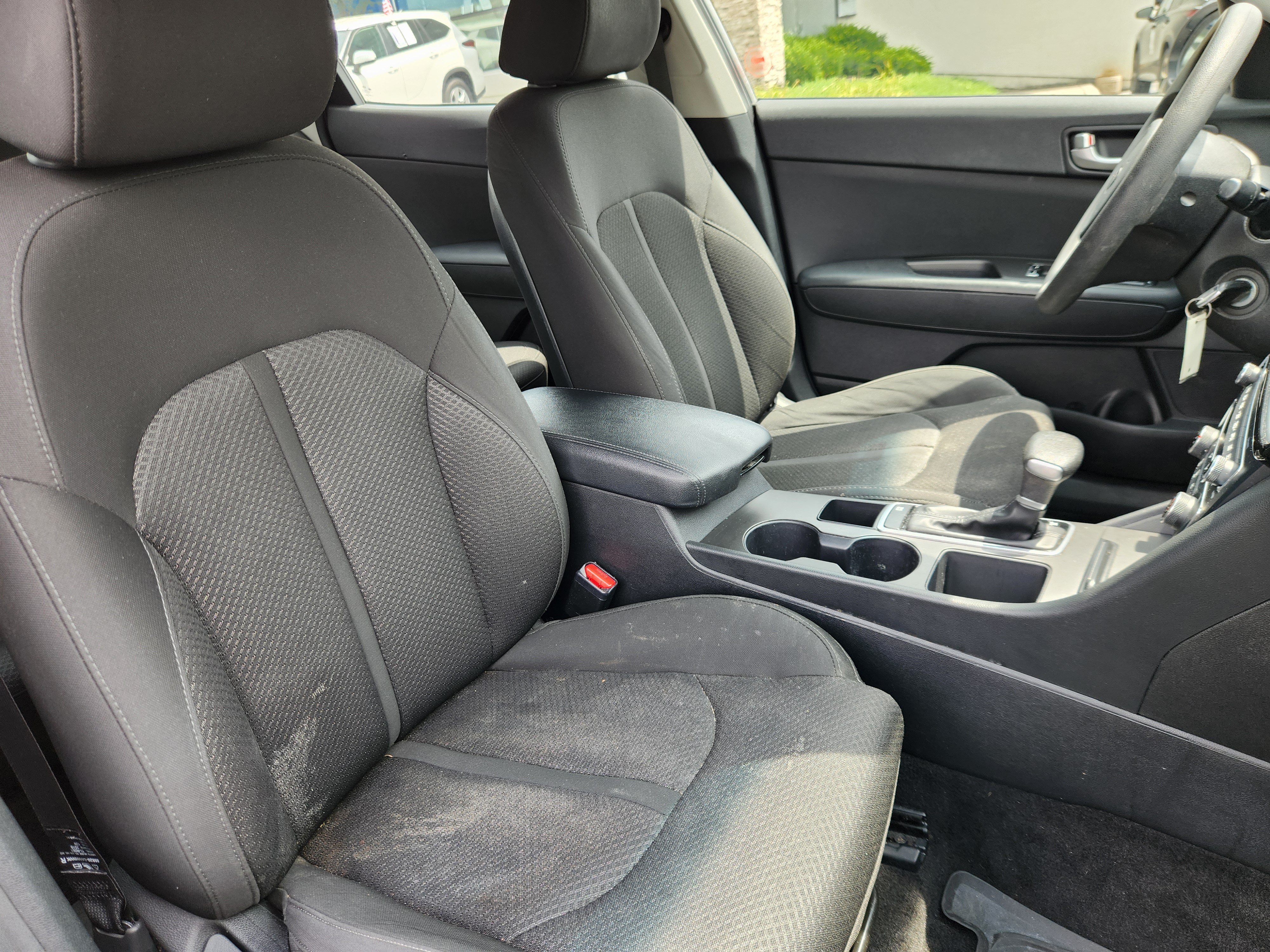 Used 2018 Kia Optima LX w/ 17" Alloy Wheels Package FWD image 14