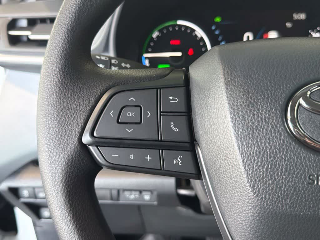 New 2026 Toyota Sienna LE FWD image 21