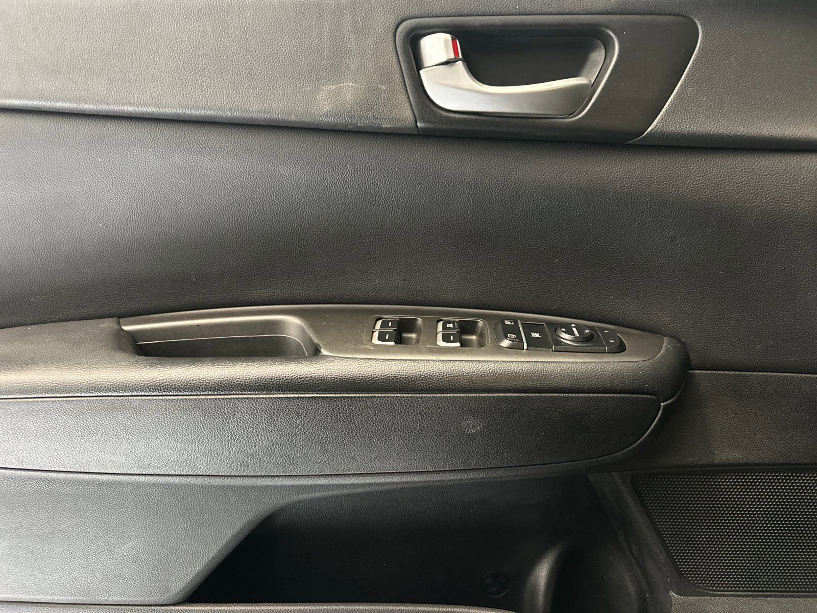 Used 2016 Kia Optima LX image 12