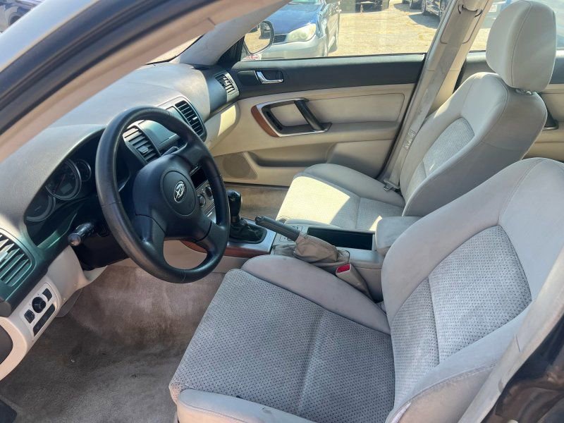 Used 2005 Subaru Outback 2.5i image 13
