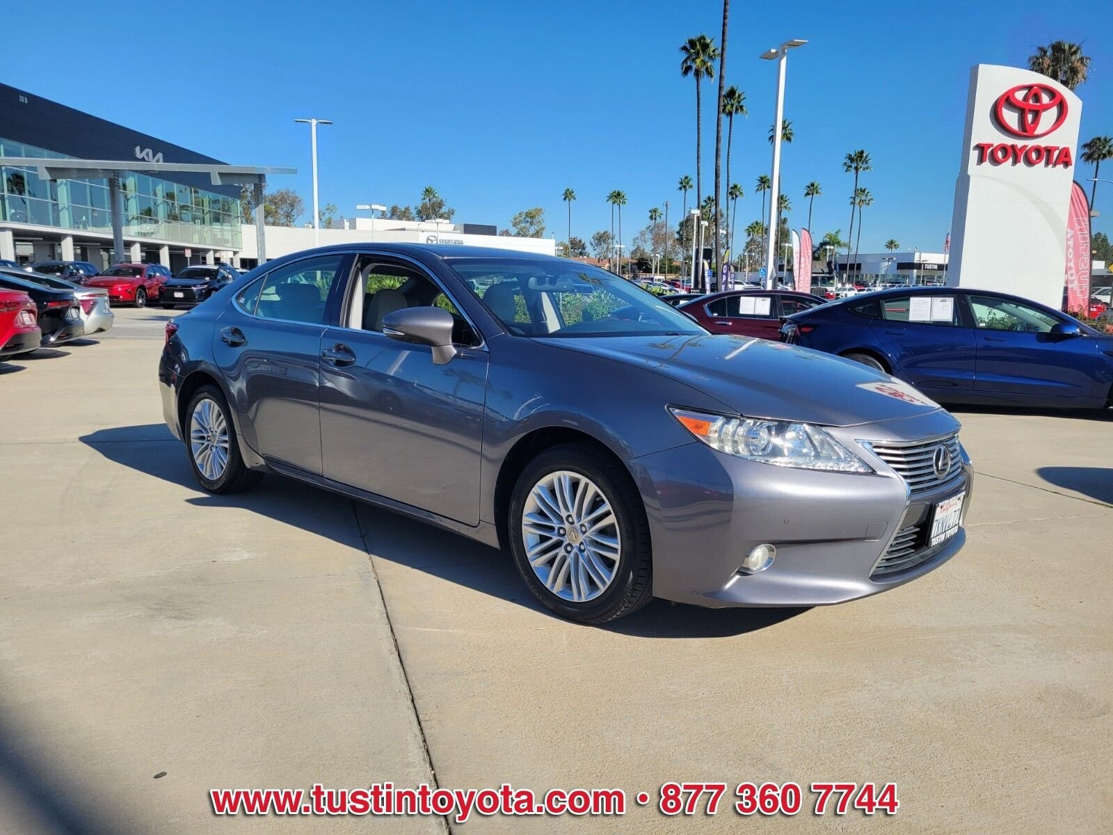 Used 2015 Lexus ES 350 w/ Premium Package image 2