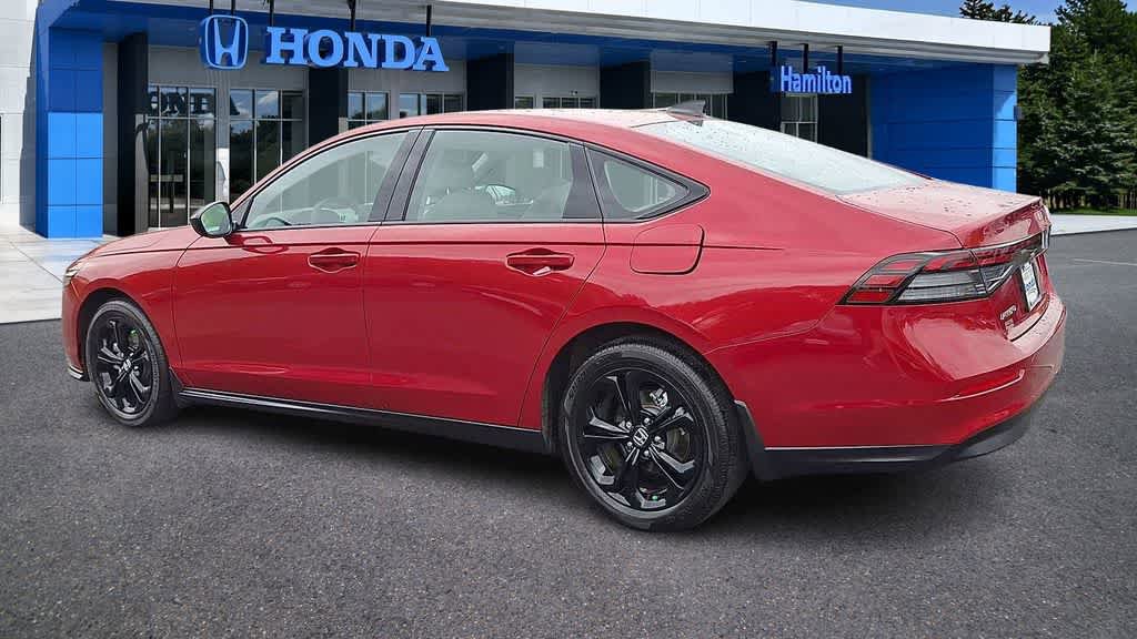 Certified 2025 Honda Accord SE image 6
