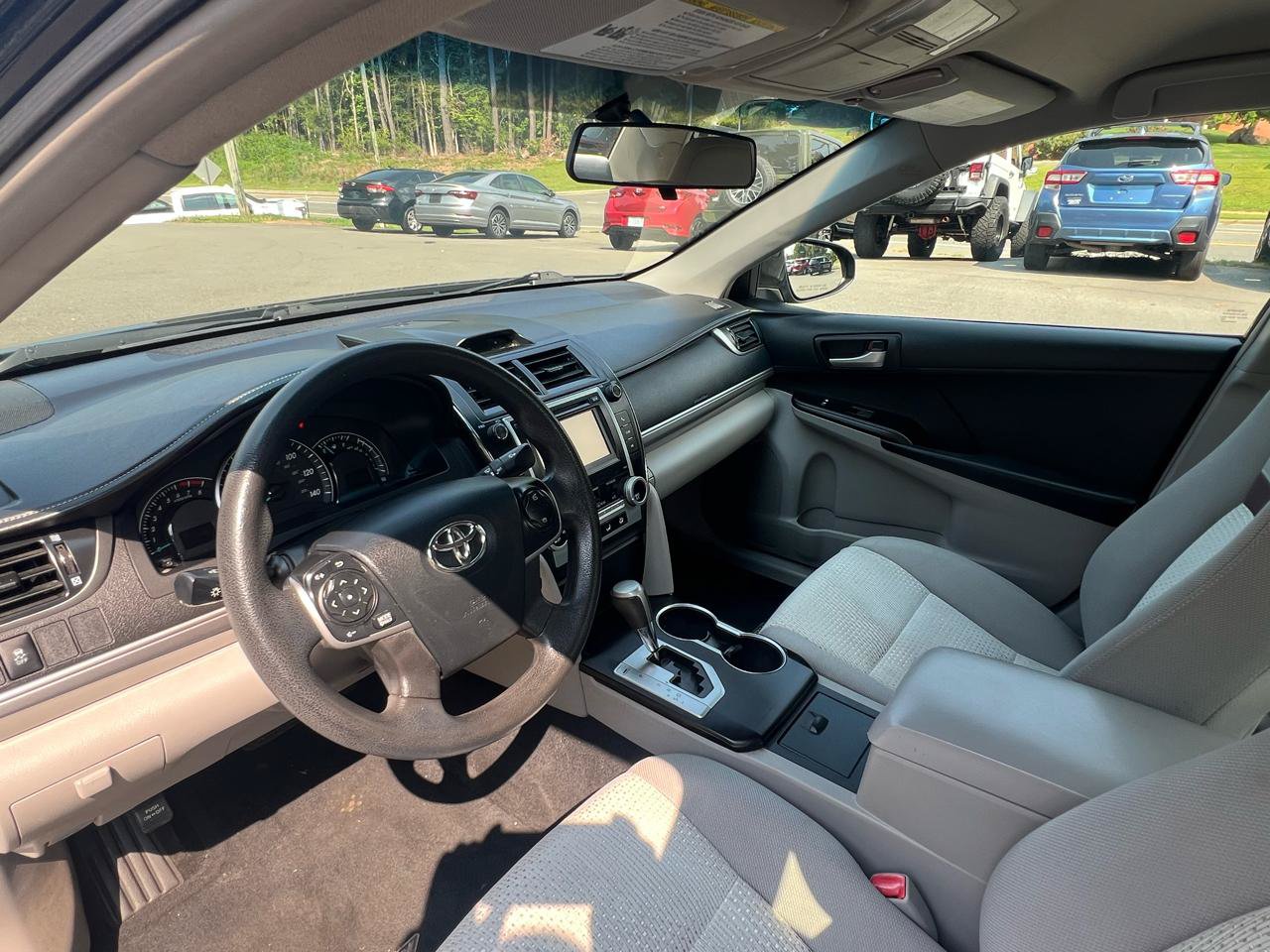 Used 2012 Toyota Camry LE FWD image 9