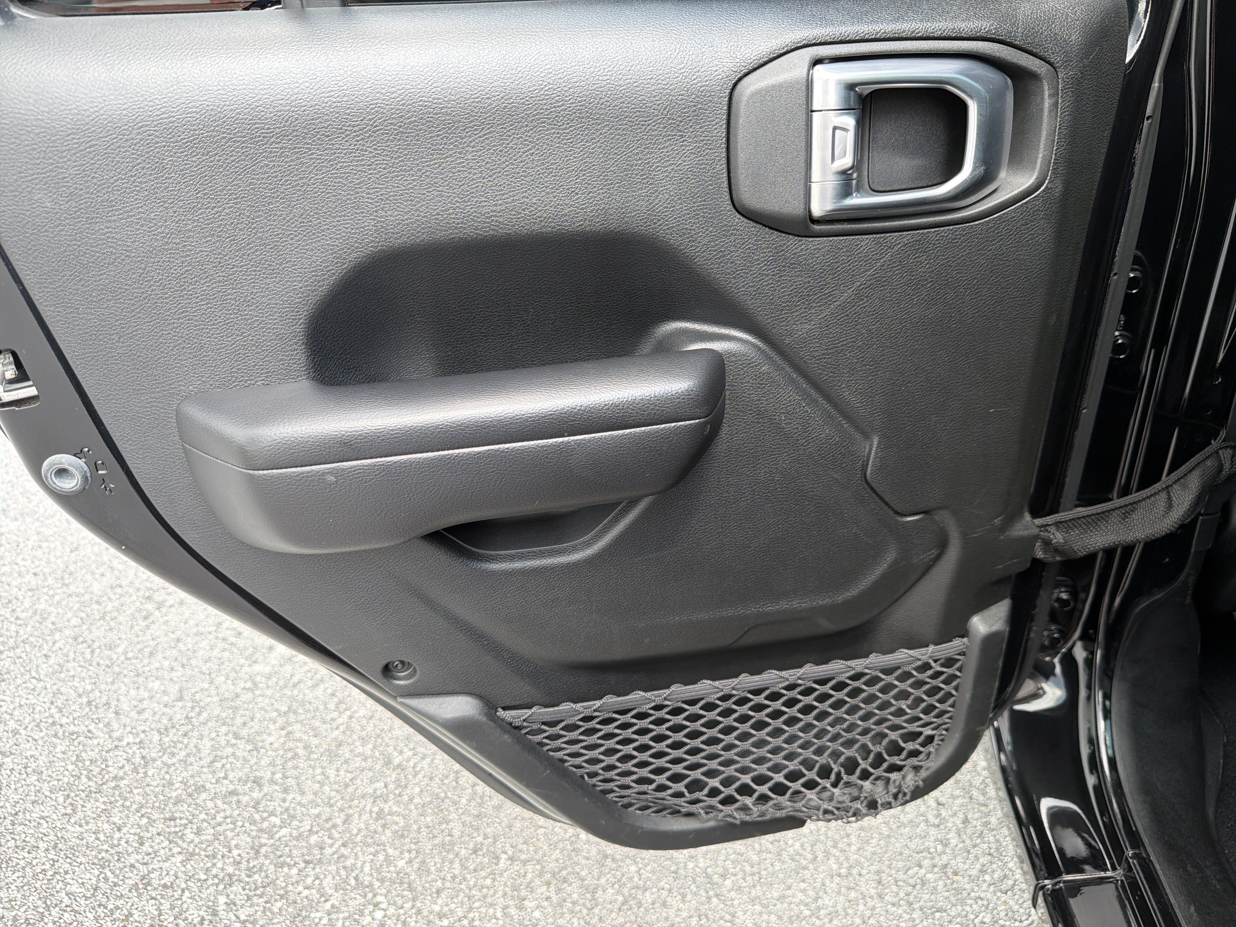 Used 2020 Jeep Wrangler Unlimited Sport AWD/4WD image 27