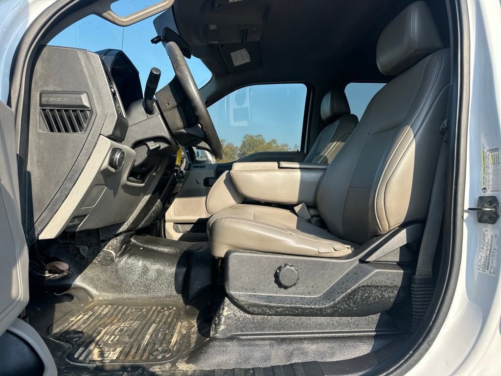 Used 2019 Ford F350 XL w/ Power Equipment Group AWD/4WD image 19