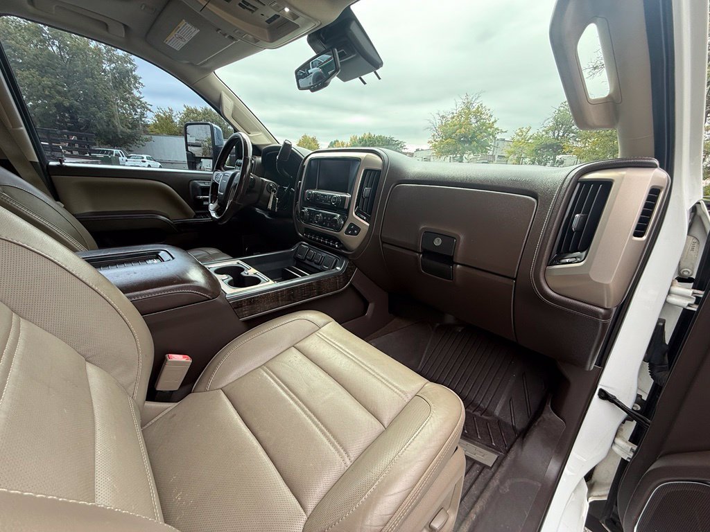 Used 2016 GMC Sierra 3500 Denali w/ Duramax Plus Package AWD/4WD image 25