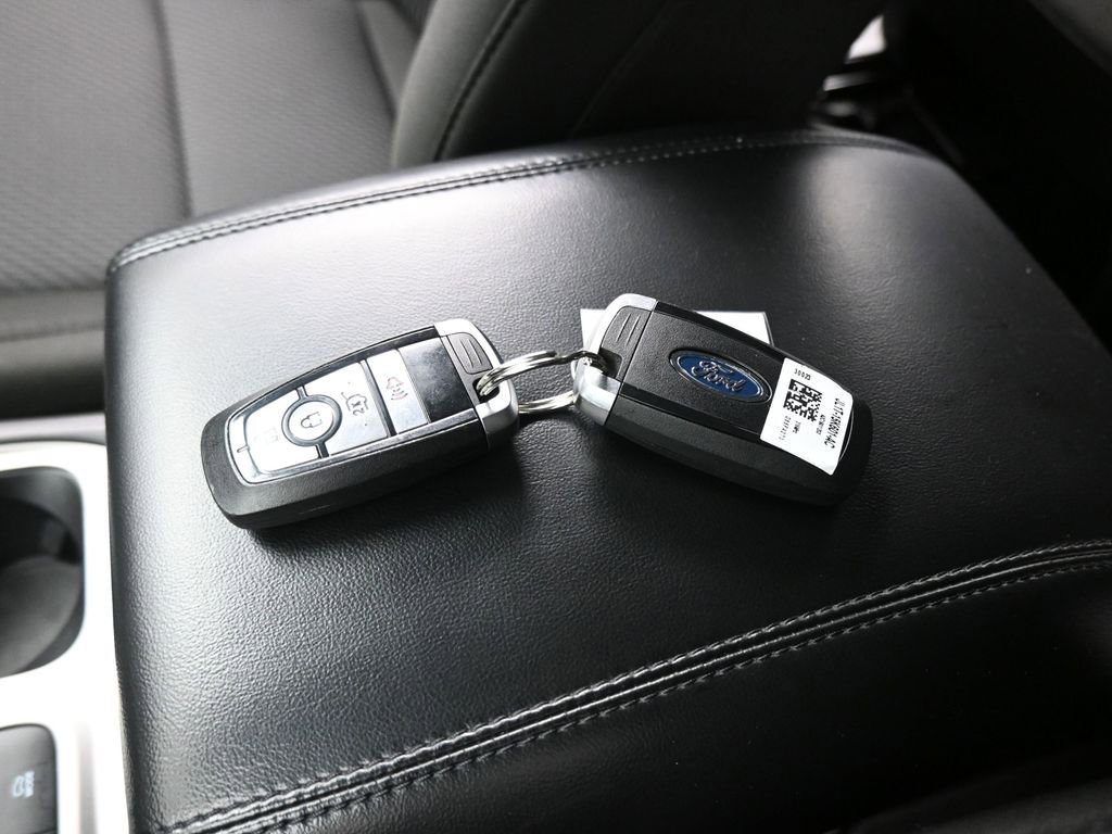 Certified 2022 Ford Explorer XLT image 18