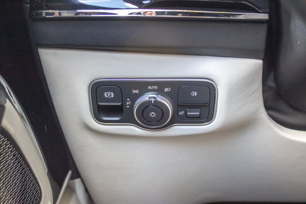 Used 2025 Aston Martin DBX 707 AWD/4WD image 24