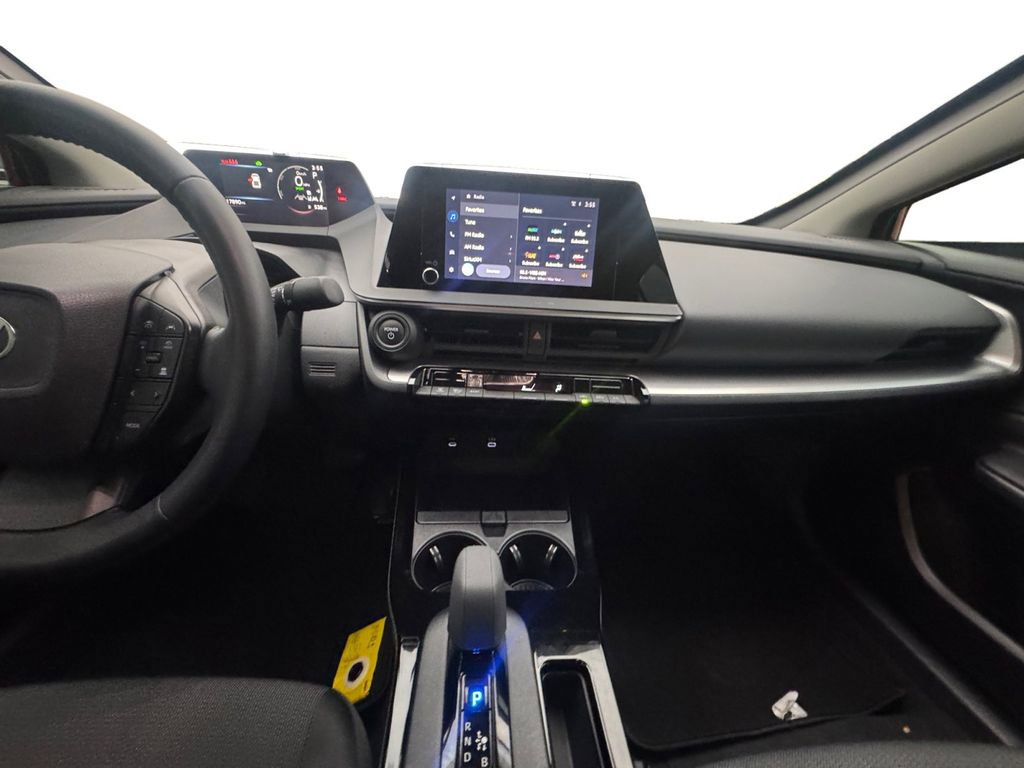 Used 2023 Toyota Prius LE image 12