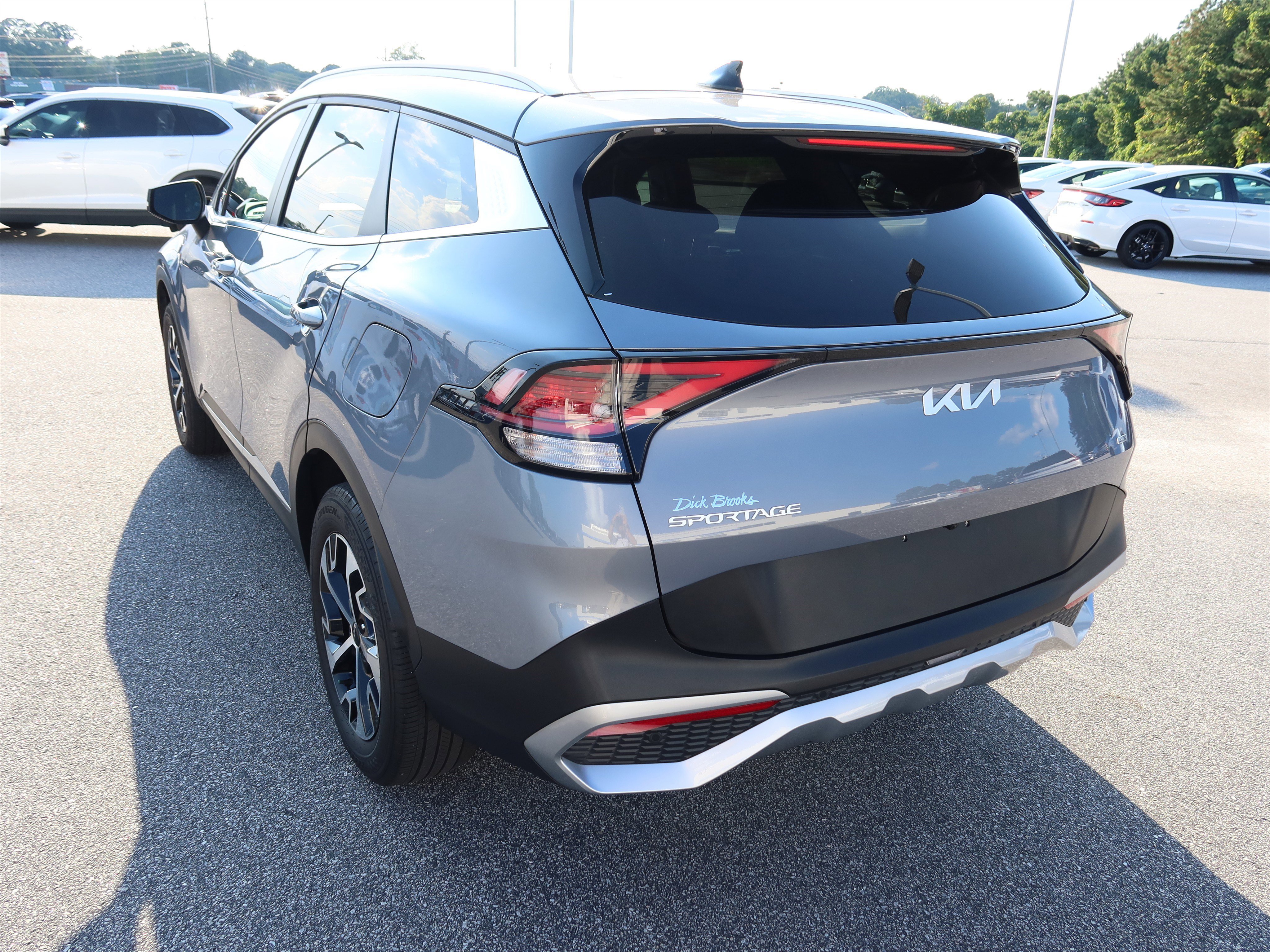 Used 2023 Kia Sportage EX image 7