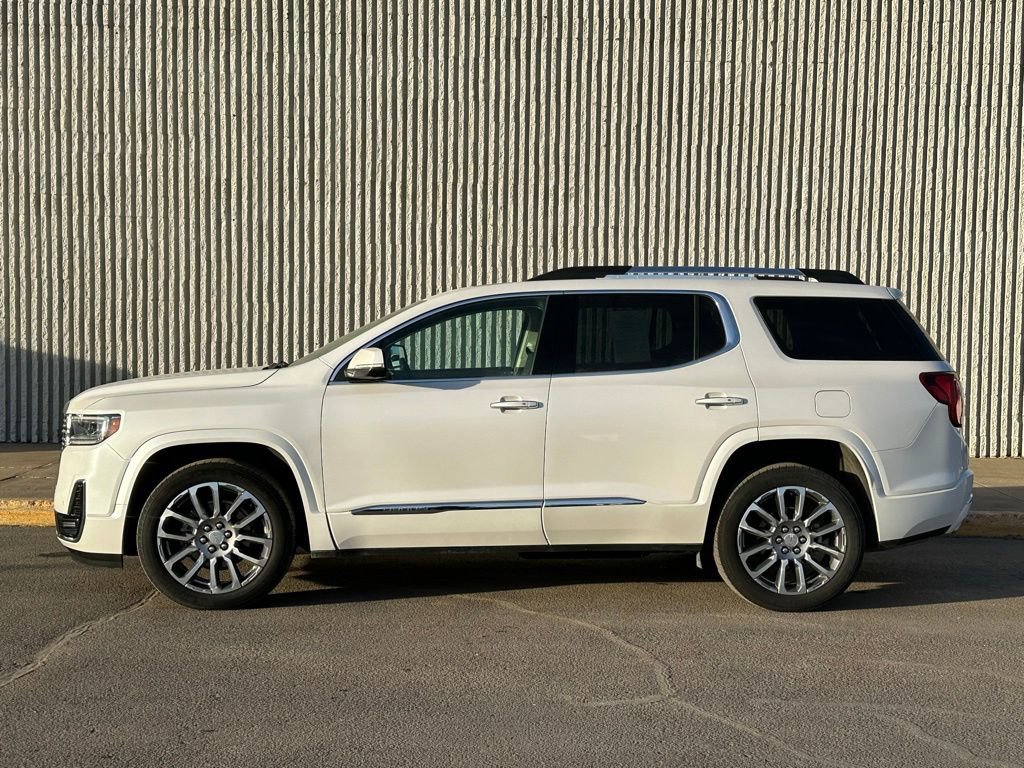 Used 2023 GMC Acadia Denali w/ Denali Ultimate Package image 2