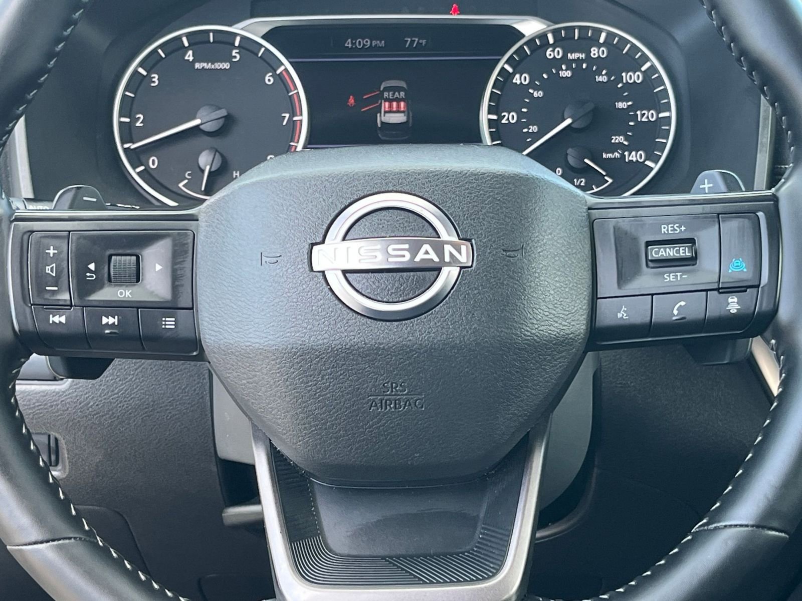 Used 2025 Nissan Rogue SV image 30