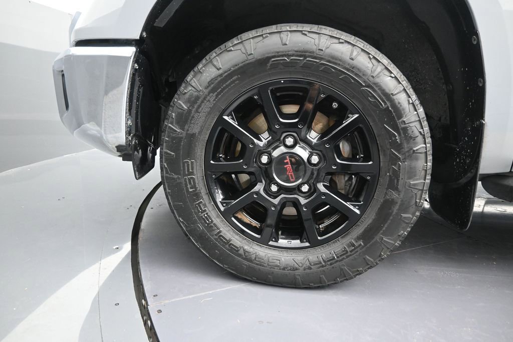 Used 2020 Toyota Tundra SR5 w/ SR5 Upgrade Package RWD image 11