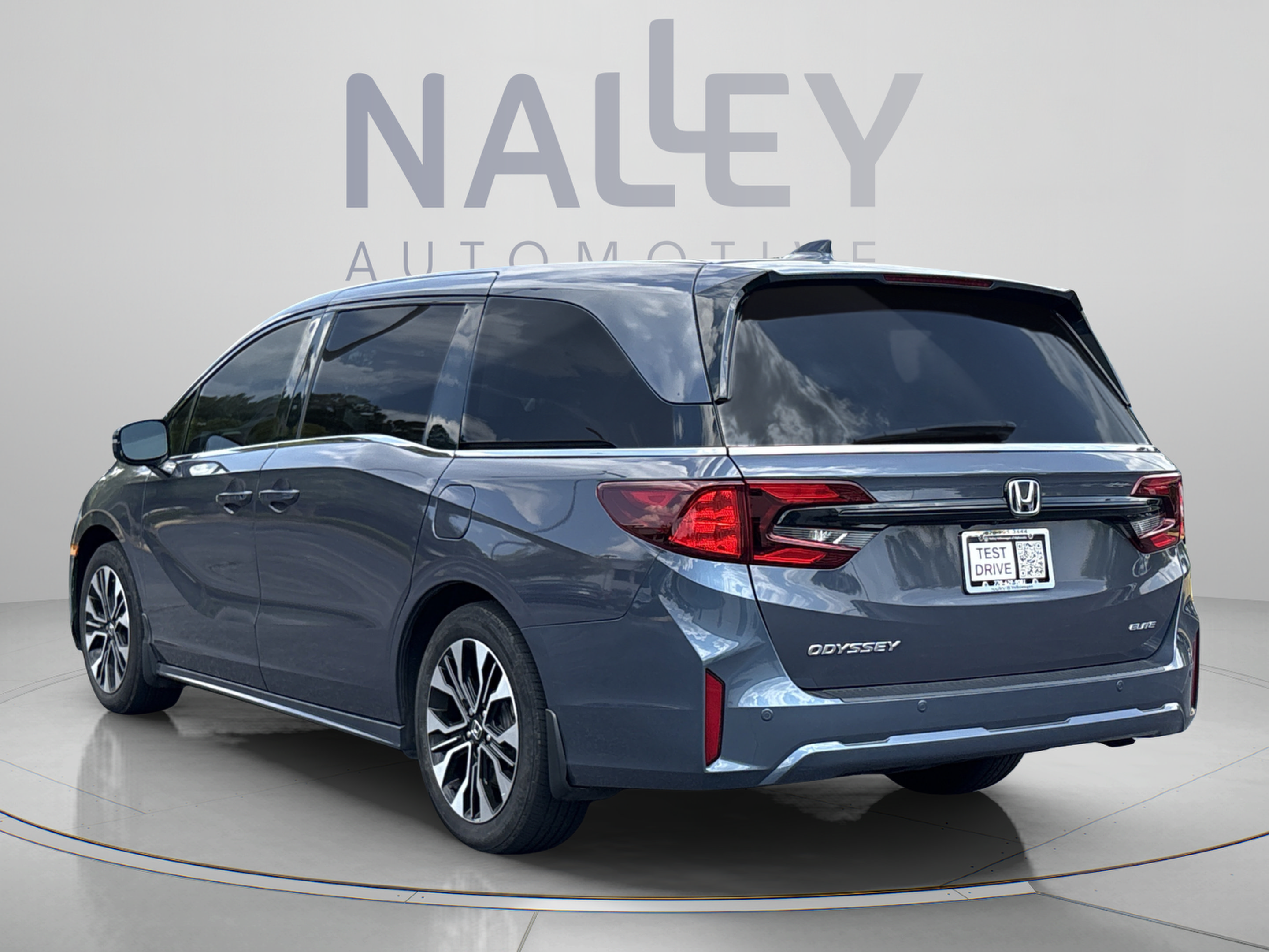 Certified 2025 Honda Odyssey Elite image 5