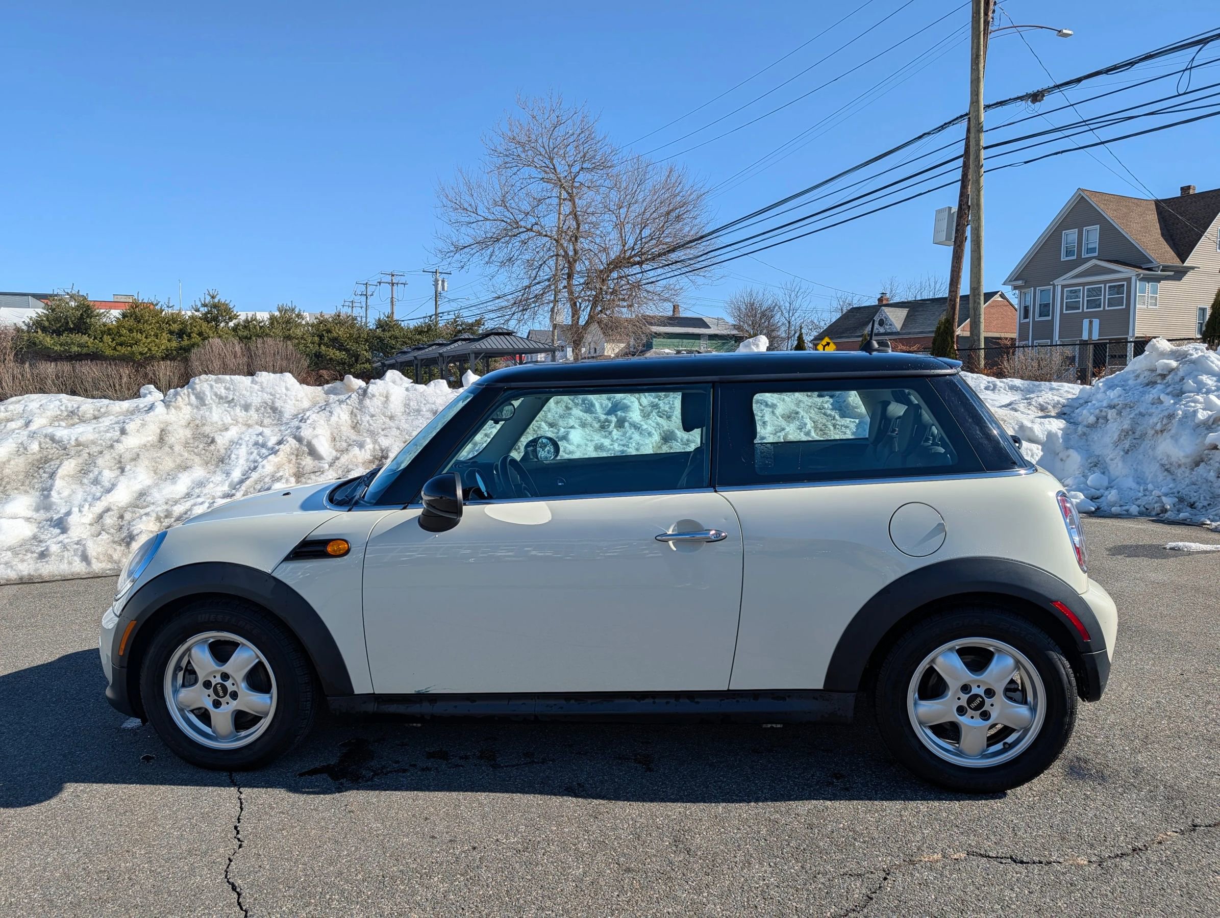 Used 2011 MINI Cooper Hardtop image 8