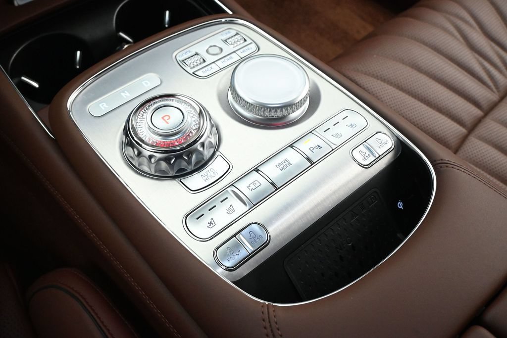 Used 2026 Genesis G90 3.5T AWD/4WD image 18
