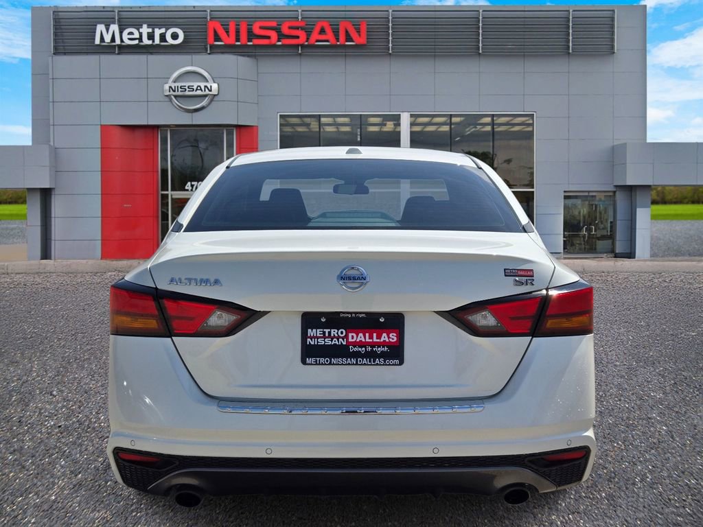 Used 2022 Nissan Altima 2.5 SR FWD image 5
