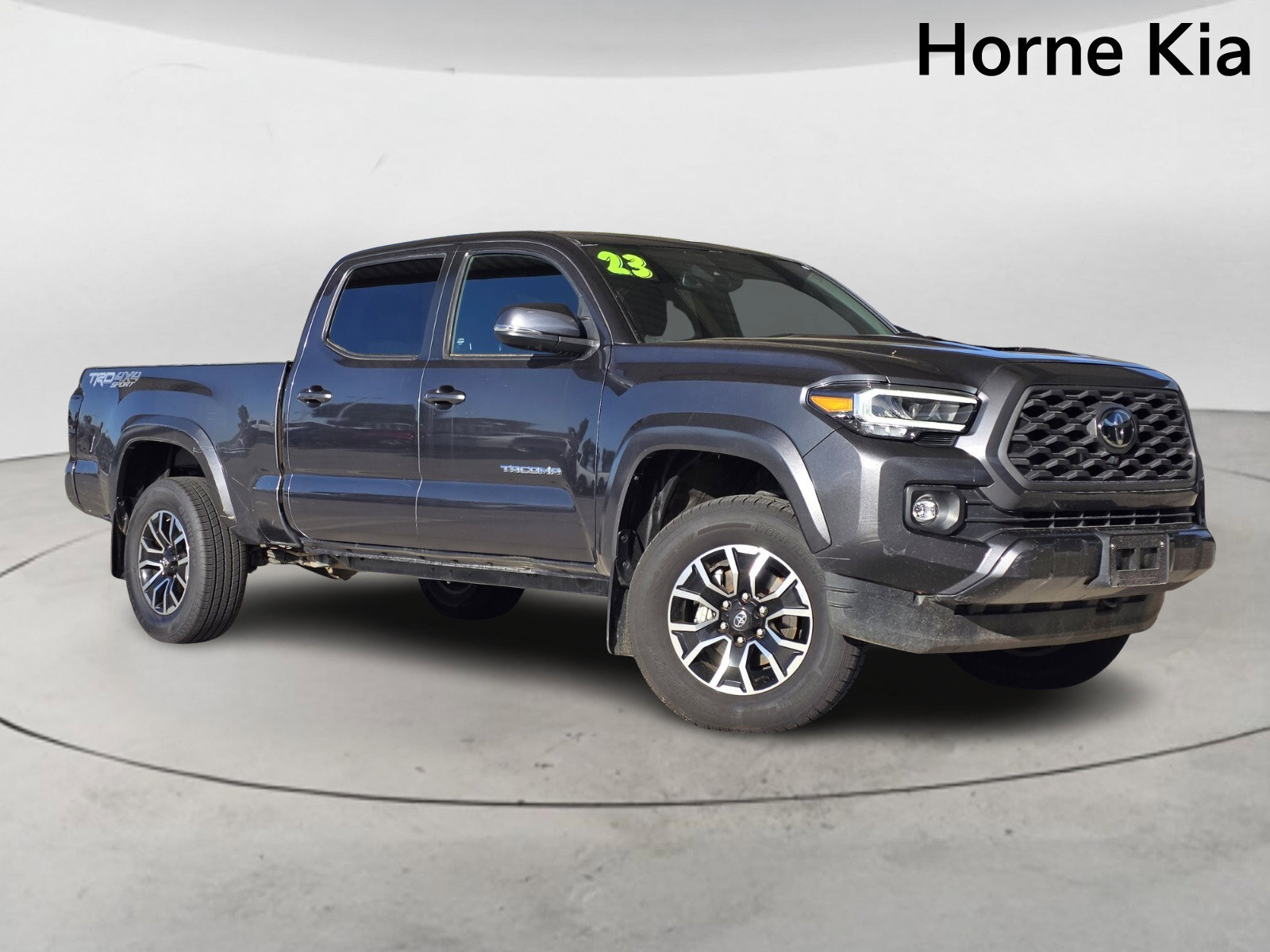 Used 2023 Toyota Tacoma TRD Sport image 2