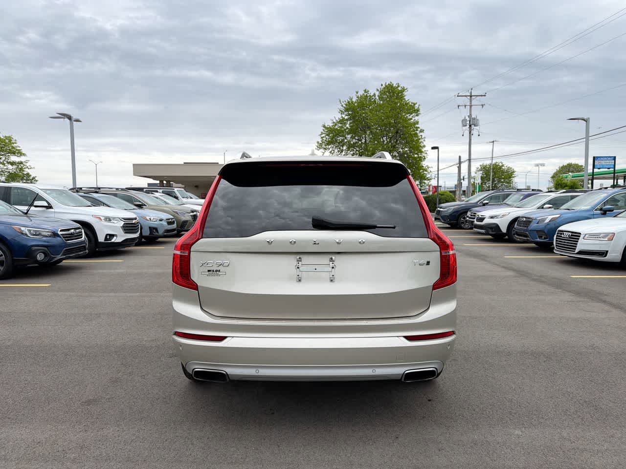 Used 2016 Volvo XC90 T6 Momentum w/ Protection Package Plus AWD/4WD image 12