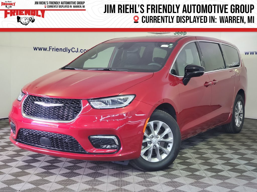 Used 2026 Chrysler Pacifica Select