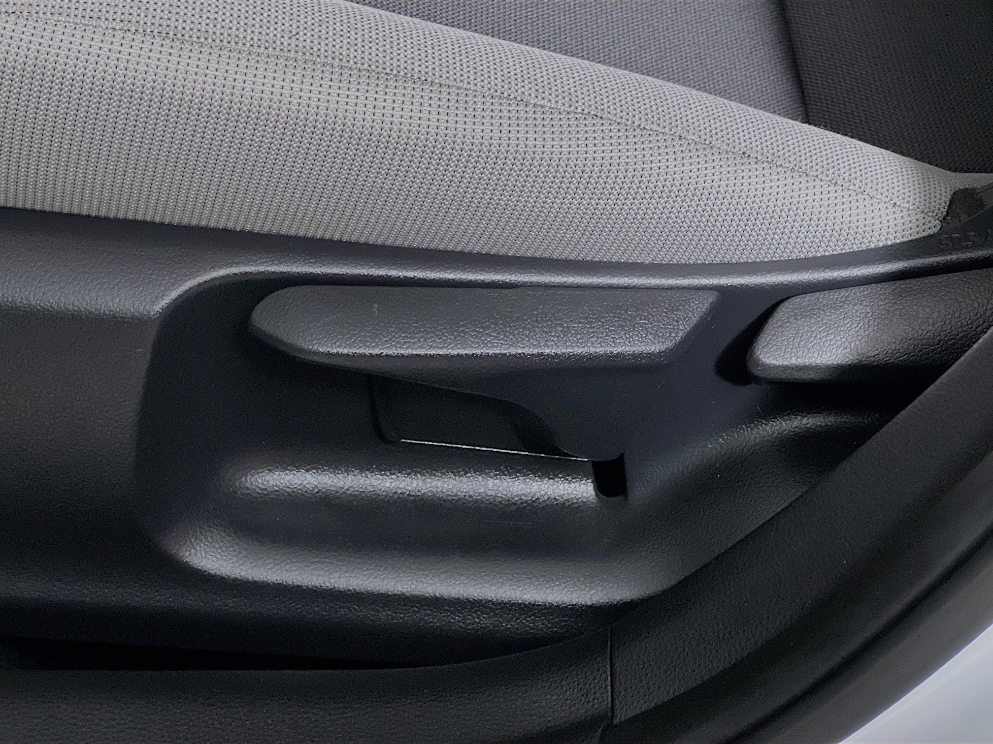 Used 2025 Toyota Corolla LE image 16