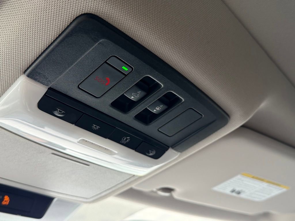 Used 2023 Nissan Rogue SL w/ SL Premium Package image 41