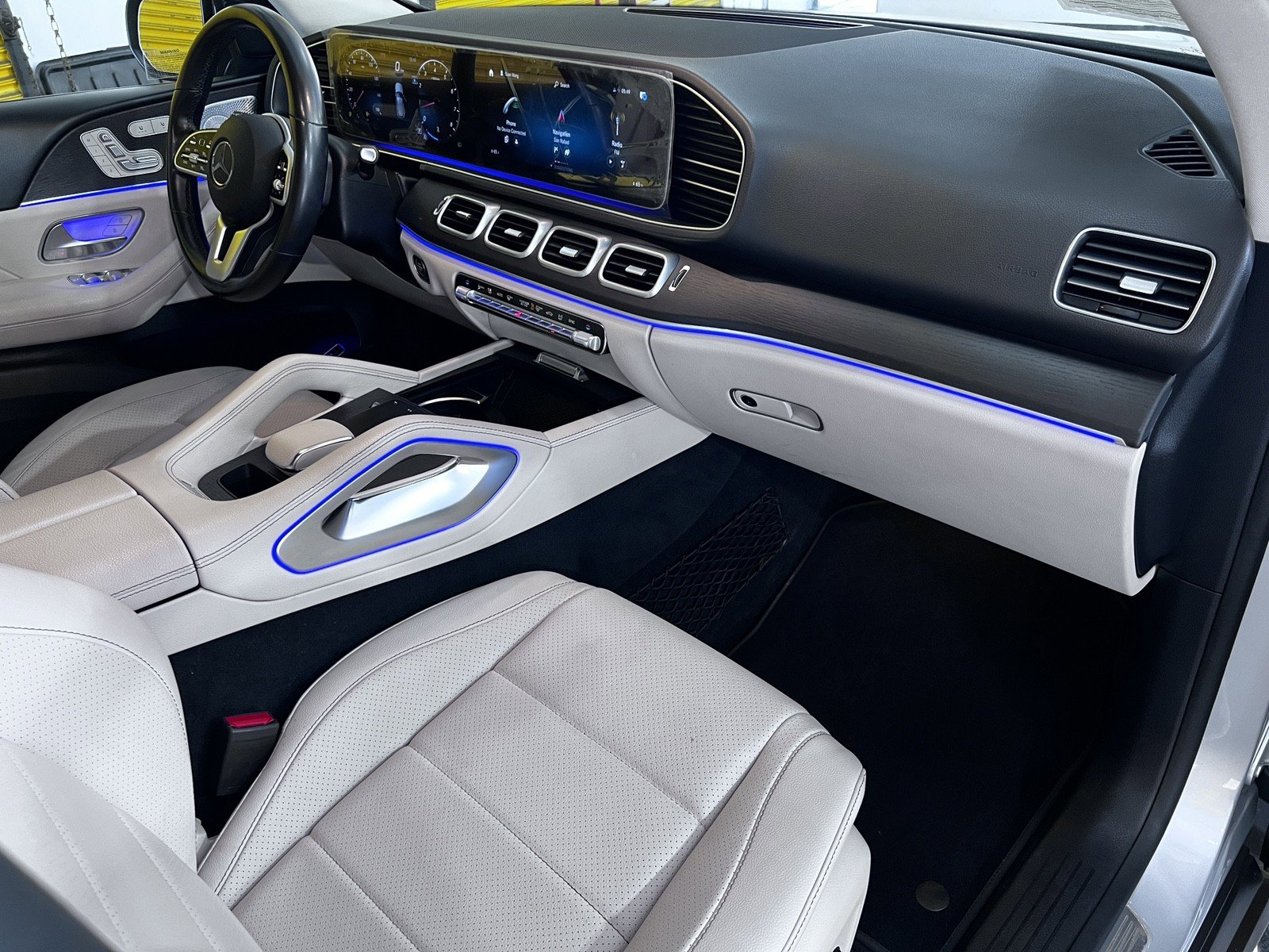 Used 2021 Mercedes-Benz GLE 350 4MATIC w/ 3rd Row Seat Package image 15