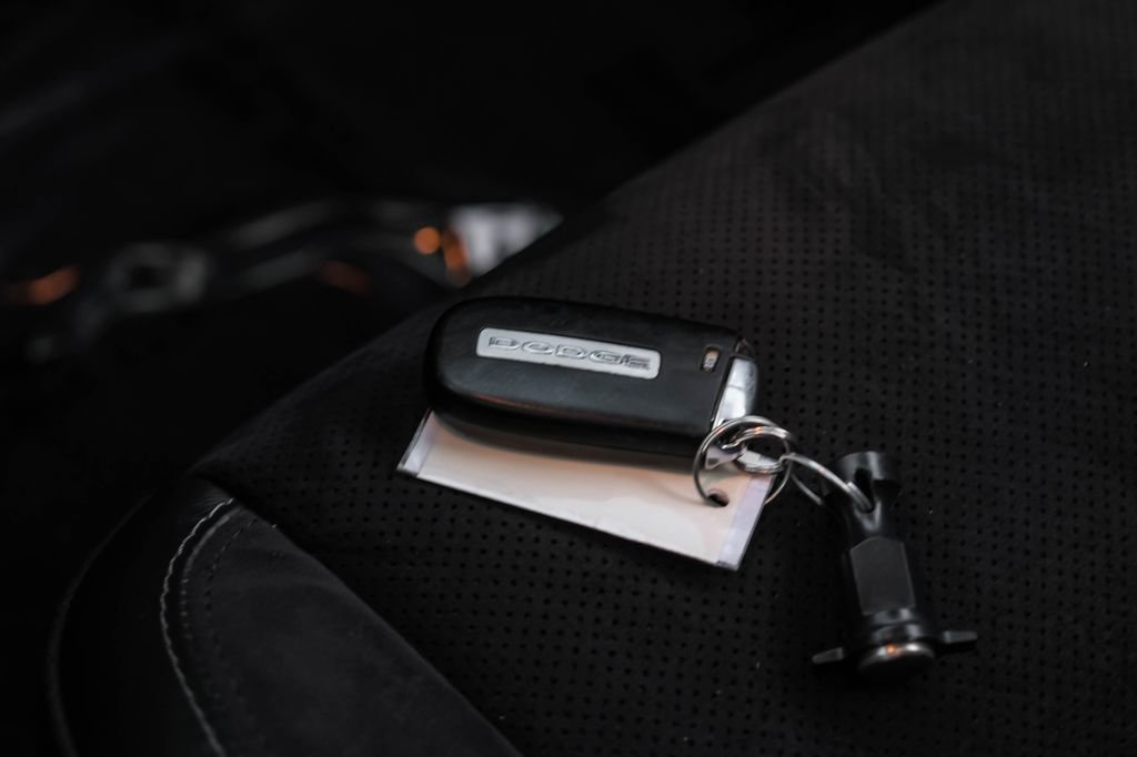 Used 2018 Dodge Challenger R/T Plus image 59