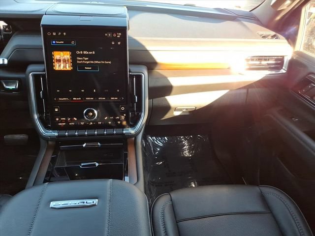 Used 2025 GMC Yukon Denali w/ Advanced Technology Package AWD/4WD image 20