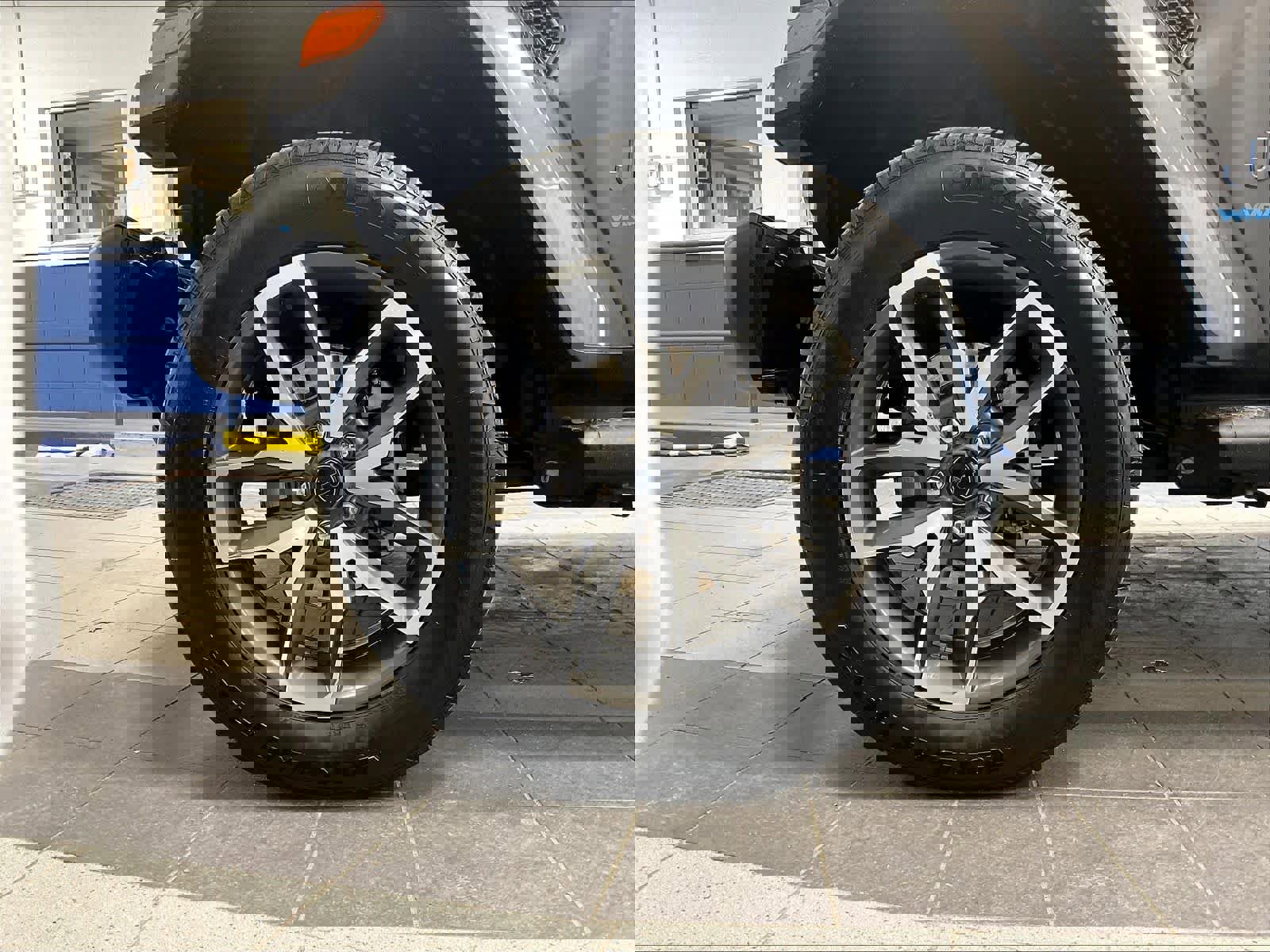 Used 2024 Jeep Wrangler Sport S w/ Convenience Group image 7