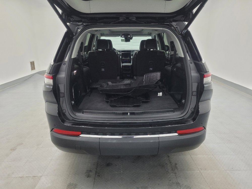 Used 2021 Jeep Grand Cherokee L Limited w/ Luxury Tech Group II image 29