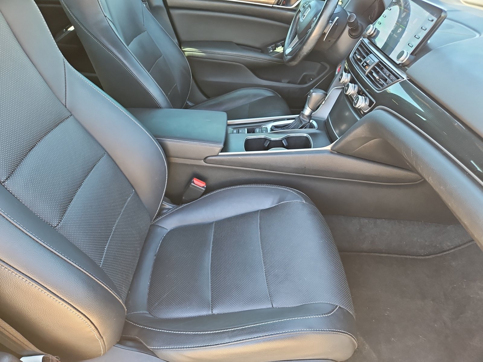 Used 2022 Honda Accord Sport image 11