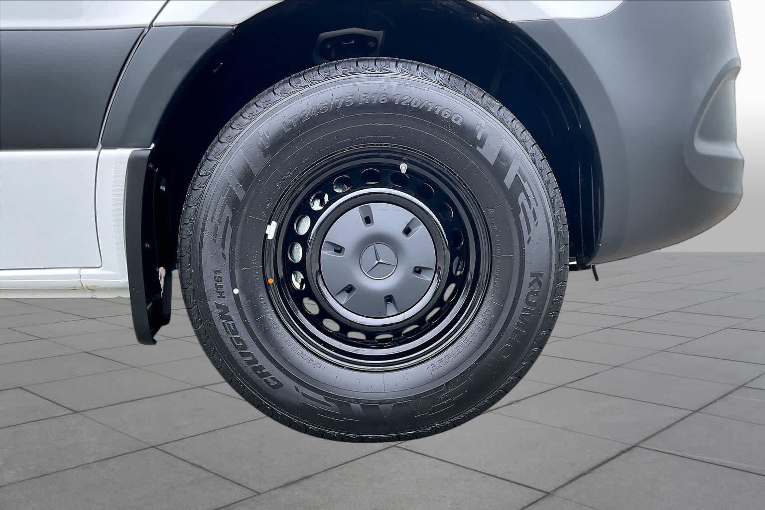 New 2025 Mercedes-Benz Sprinter 2500 image 16