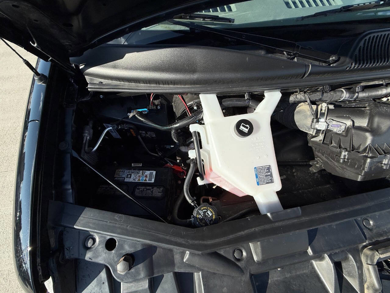 Used 2023 Chevrolet Express 3500 LS image 11