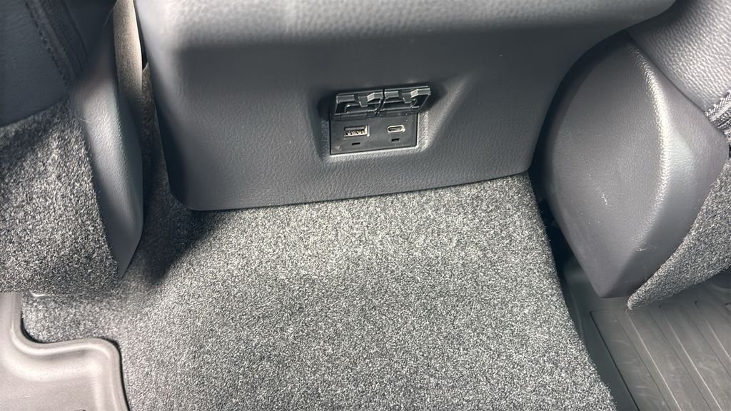 New 2026 Toyota Camry SE w/ Convenience Package FWD image 9