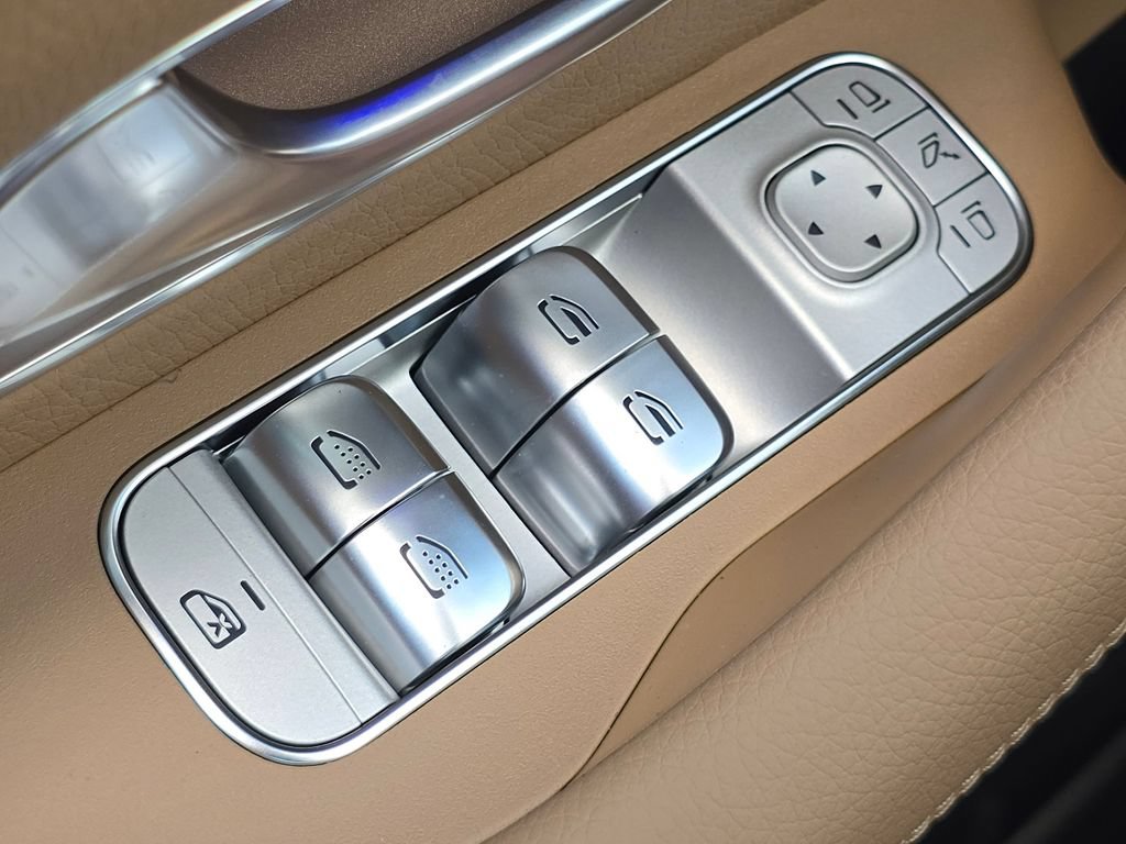 New 2026 Mercedes-Benz GLS 450 4MATIC image 29