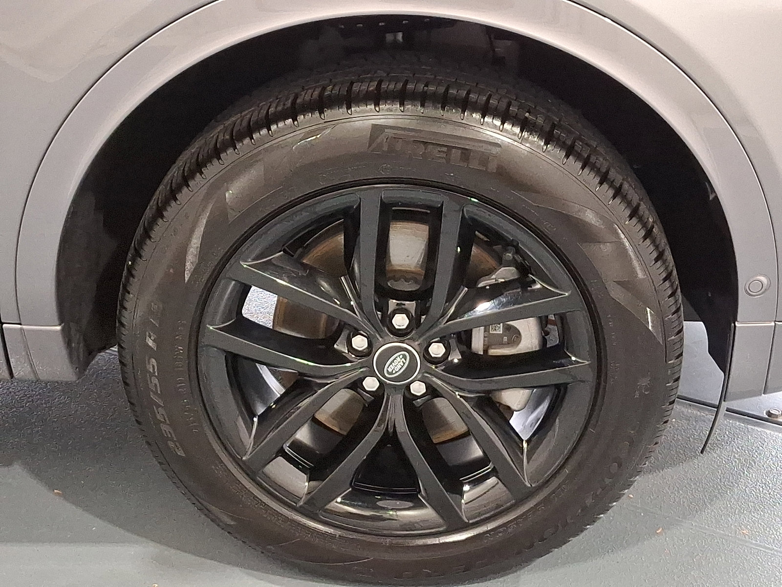 Certified 2025 Land Rover Discovery Sport S AWD/4WD image 7