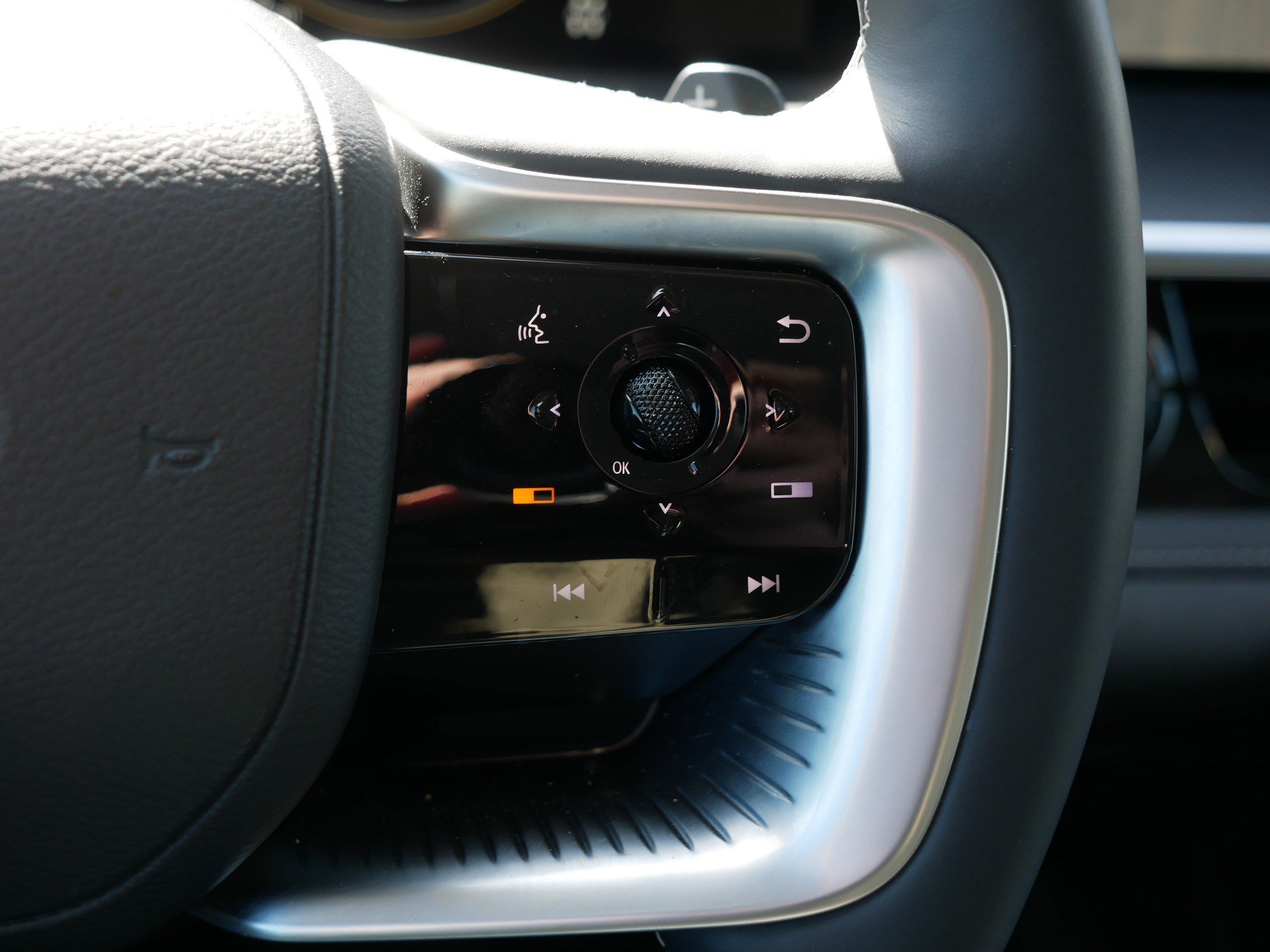 Certified 2025 INFINITI QX80 Luxe image 29