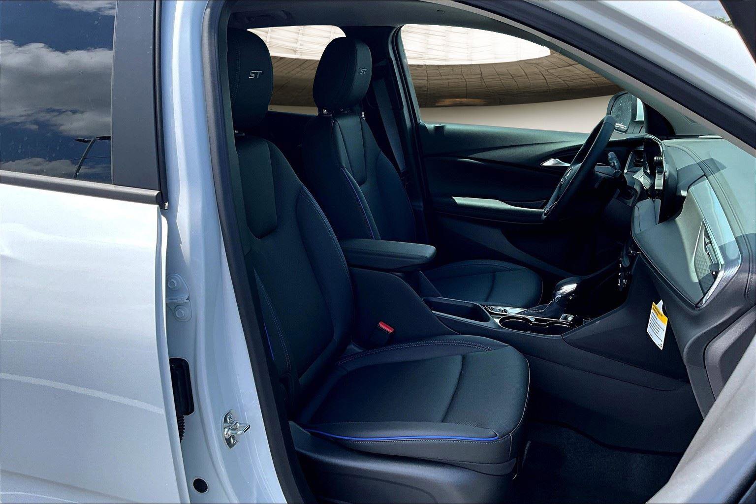 New 2026 Buick Encore GX Sport Touring w/ Advanced Technology Package image 10