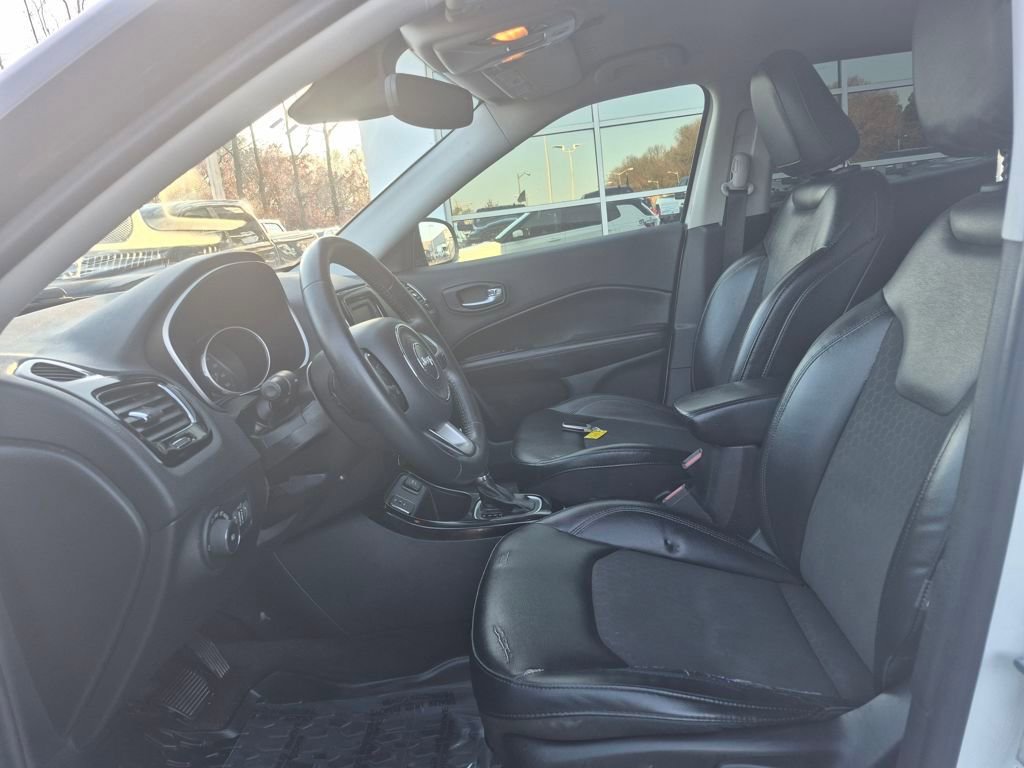 Used 2018 Jeep Compass Altitude image 2