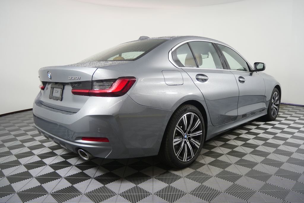 Certified 2025 BMW 330i xDrive Sedan image 3